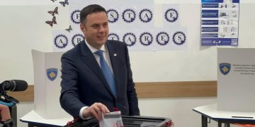 Abdixhiku voton në Prishtinë: Çdo votë vendos fatin e vendit