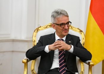 Ambasadori gjerman: Procesi zgjedhor në Kosovë po zhvillohet qetë dhe pa probleme