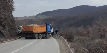 Prokuroria Speciale ngrit aktakuzë ndaj gjashtë serbëve, në vitin 2022 bllokuan rrugët kryesore