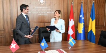 Kosova dhe Zvicra nënshkruajnë marrëveshje, 8.78 milionë franga për transformimin e gjelbër të bizneseve