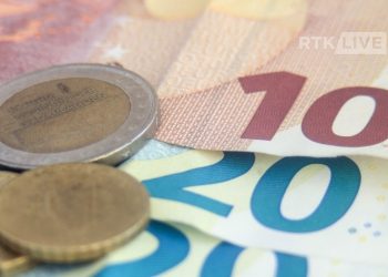 Dyshime për falsifikim parash në Prishtinë, sekuestrohen mbi 200 monedha