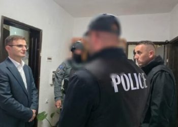 Aksion për krime lufte në Kosovë, arrestohen pesë persona