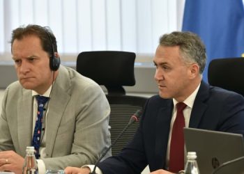 Zulfaj: Bllokada në Kuvend rrezikon humbjen e afro 60 milionë eurove nga Plani i Rritjes i BE-së