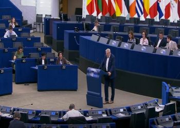 Parlamenti Evropian miraton rezolutën për Kosovën