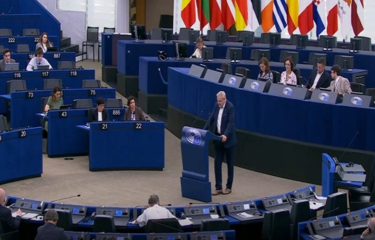 Parlamenti Evropian miraton rezolutën për Kosovën