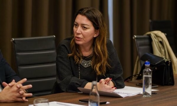 Nuk siguroi ulëse në Kuvend, reagon Adelina Thaçi