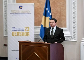 Kurti: Pushteti nuk është privilegj, por përgjegjësi ndaj qytetarëve
