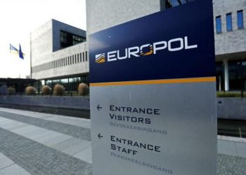 Europol: Në Evropë veprojnë 731 rrjete të krimit të organizuar