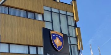 24-vjeçarja dyshohet se kreu vrasjen mbrëmë në Ferizaj, ndalohet edhe babai i saj
