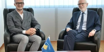 Jagxhiu takon Hysenin, flasin për digjitalizimin e shërbimeve publike