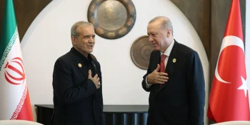 Erdogan i thotë presidentit iranian të jetë i kujdesshëm ndaj përpjekjeve për të sabotuar bisedimet e paqes