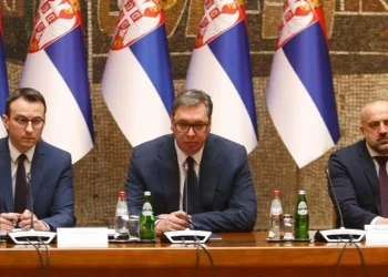 Në Serbi i reagojnë ashpër Vuçiqit: Radoiçiq akuzohet për kr*ime në Kosovë, jo për politikë