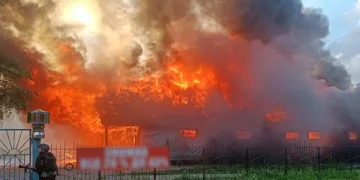 Ukraina e “shkund” Rusinë, gódet terminalin e naftës në Shën Petersburg