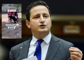 “E papranueshme” – Zv-presidenti i Parlamentit Evropian dënon dhúnën policore ndaj protestuesve në Tiranë