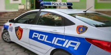 Shqipëri – Guri i shkëputur nga mali bie mbi veturë, vd*es 42-vjeçari