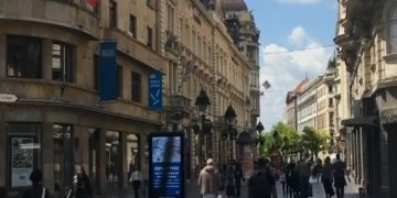 Kërkohet hetim për posterët me gjuhë urrejtjeje ndaj shqiptarëve në Serbi