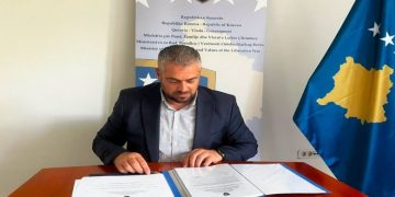Hoti miraton dy udhëzime për shërbimet sociale dhe familjare