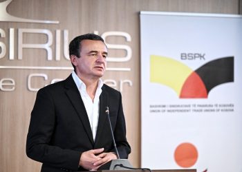 Kurti: Paga minimale u rrit në 500 euro, përfitojnë 150 mijë punëtorë