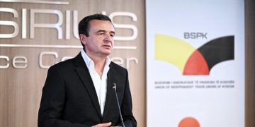 Kurti: Paga minimale u rrit në 500 euro, përfitojnë 150 mijë punëtorë