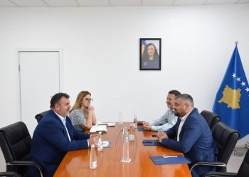Hoti dhe Qelaj diskutojnë për mbrojtjen e të drejtave të qytetarëve