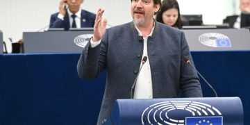 Eurodeputeti Waitz ngre në Bruksel çështjen e gazit në Kosovë