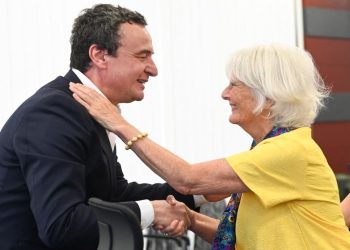 Kurti pret antropologen Reineck e pjesëmarrëset e `Kosova Ethno-Tour 2026`