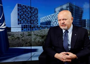 Shkarkohet nga detyra kryeprokurori i Gjykatës Ndërkombëtare Penale