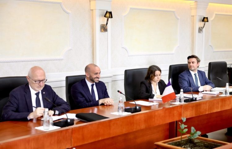 Çitaku dhe ministri francez: E ardhmja e Kosovës është në BE