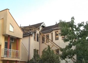 Tre persona ndalohen pas aksídentit fatal në vendin e punës në Prishtinë