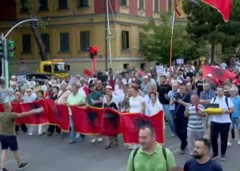 52 ditë protesta në Tiranë, aktivistët kërkojnë ndryshime politike