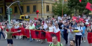 52 ditë protesta në Tiranë, aktivistët kërkojnë ndryshime politike