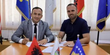 Nënshkruhet kontrata për ndërtimin e objektit të ri të QKMF-së në Obiliq