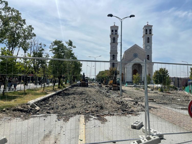 ZKA: Komuna e Prishtinës kontraktoi projektin për sheshin “Xhorxh Bush” për 18 milionë euro, kishte vetëm 1.5 milion të parapara në buxhet