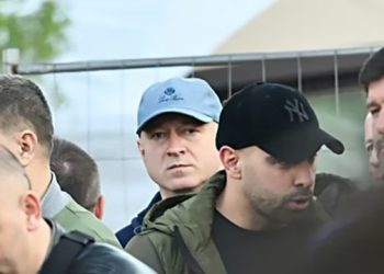 Fotografi, emra dhe gjurmë deri te Xhandarmëria: Kush lidhet me sigurimin e Vesellinoviqit dhe Radoiçiqit?