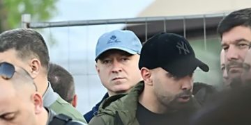 Fotografi, emra dhe gjurmë deri te Xhandarmëria: Kush lidhet me sigurimin e Vesellinoviqit dhe Radoiçiqit?