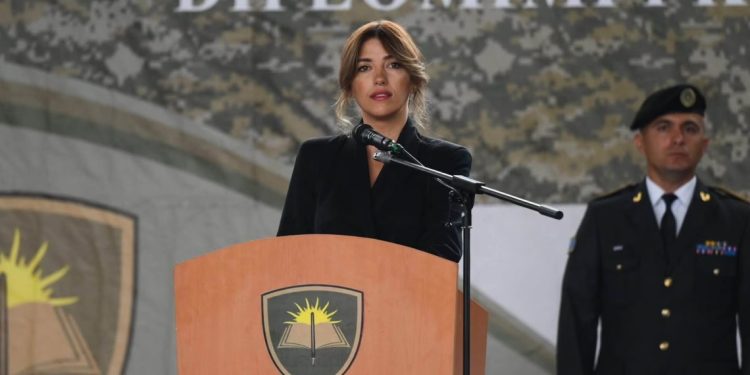 Haxhiu kadetëve të rinj të FSK-së: Shërbeni me krenari dhe përulje ndaj sakrificës për Kosovën