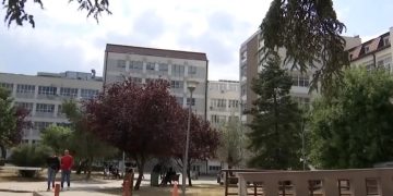 Dorëhiqet drejtoresha e Klinikës së Nefrologjisë në QKUK