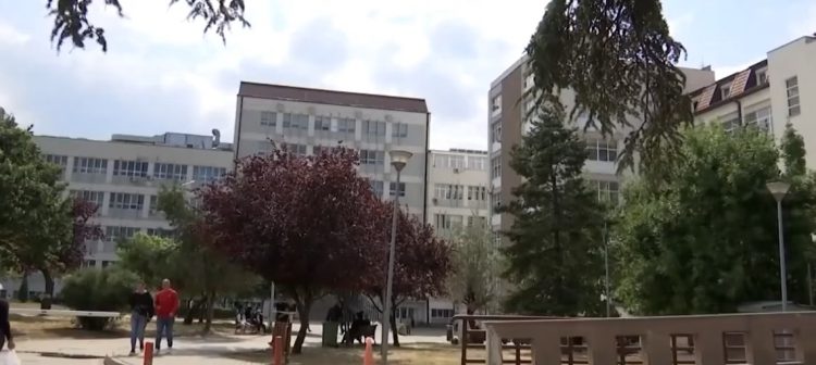 Dorëhiqet drejtoresha e Klinikës së Nefrologjisë në QKUK