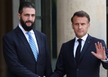 Shpërthime trondisin Damaskun në hotelin ku qëndronte Macron, Presidenti francez sa hyri të takojë Al-Sharaa