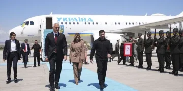 Zelenskyy mbërrin në Ankara për samitin e NATO-s