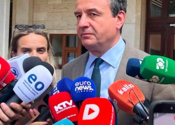 Kurti pas takimit me Hamzën: Për qeverisjen përgjegjësia bie mbi ne, për presidentin të gjithë kemi përgjegjësi