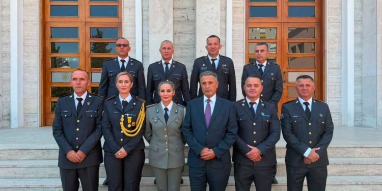 Oficerë të FSK-së diplomojnë në Shqipëri, u stërviten për drejtim të operacioneve ushtarake