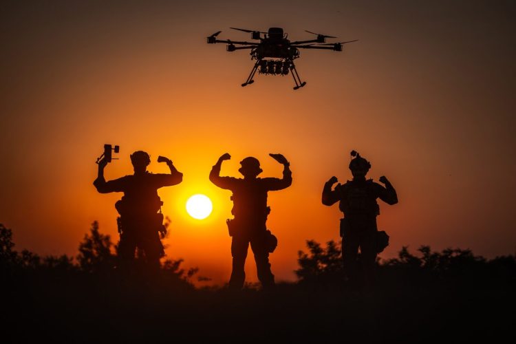 Ukraina sulmon me dronë një rafineri në Rusi