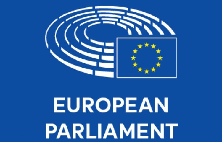 Parlamenti Evropian: Serbia duhet t’i normalizojë marrëdhëniet me Kosovën