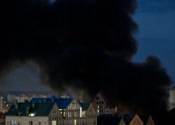 Sulmet me dronë ukrainas godasin logjistikën ruse në Detin e Azov