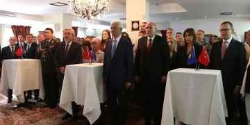 Kosovë, shënohet përvjetori i 10-të i përpjekjes së dështuar për grusht shteti në Turqi