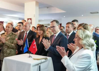Haxhiu: Pushteti politik buron nga vota e qytetarëve, asnjë forcë nuk mund ta zëvendësojë vullnetin e tyre