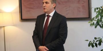 Ambasada britanike uron Kryeprokurorin e ri të Shtetit: Presim forcimin e sistemit prokurorial në Kosovë