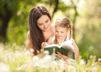 Nëna në diasporë – edukimi familjar si akt mbijetese kombëtare