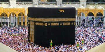 Lajm i mirë për pelegrinët: Arabia Saudite prezanton vizën njëvjeçare për Umre